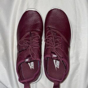 Maroon Nike Running Shoes